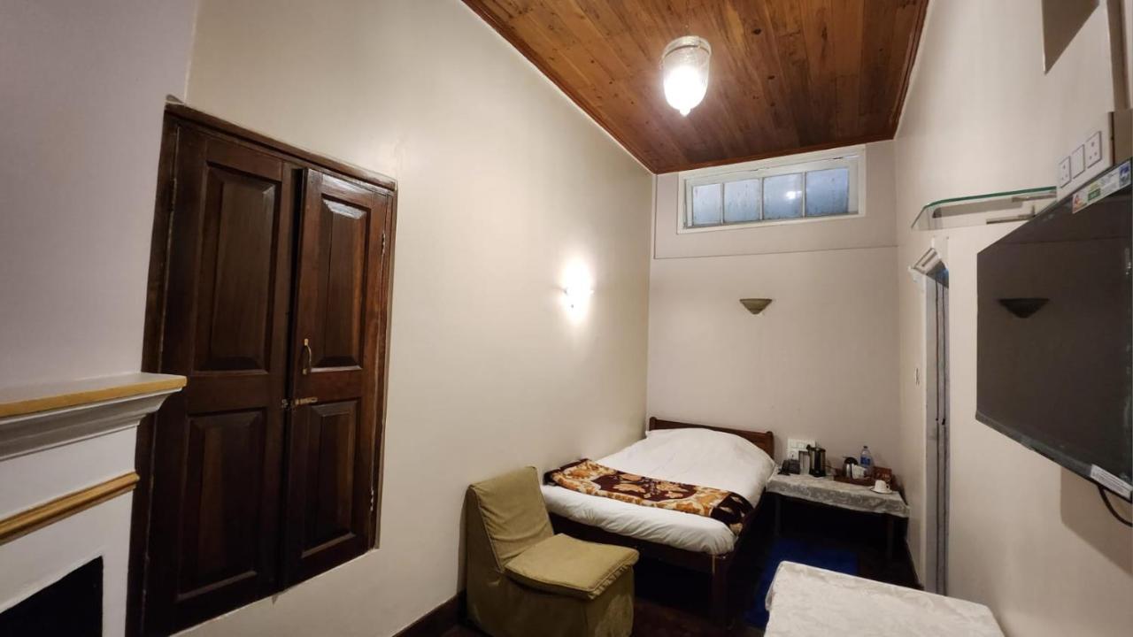 Ivanhoe Hotel Darjeeling  Esterno foto
