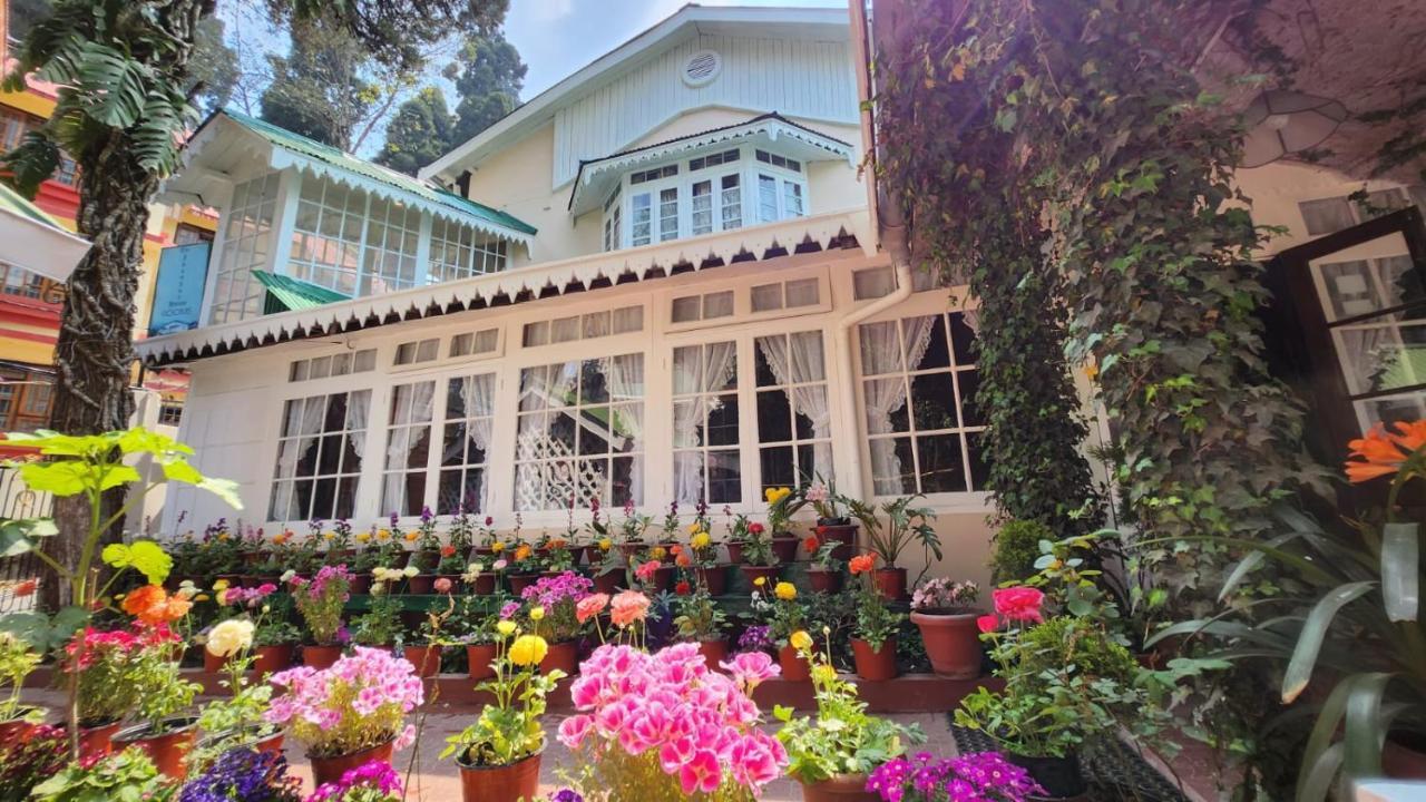 Ivanhoe Hotel Darjeeling  Esterno foto